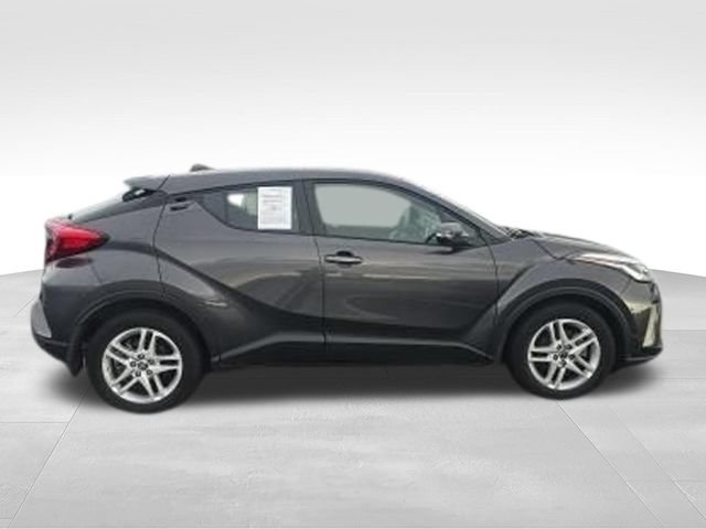 Used 2021 Toyota C-HR LE FWD image 30