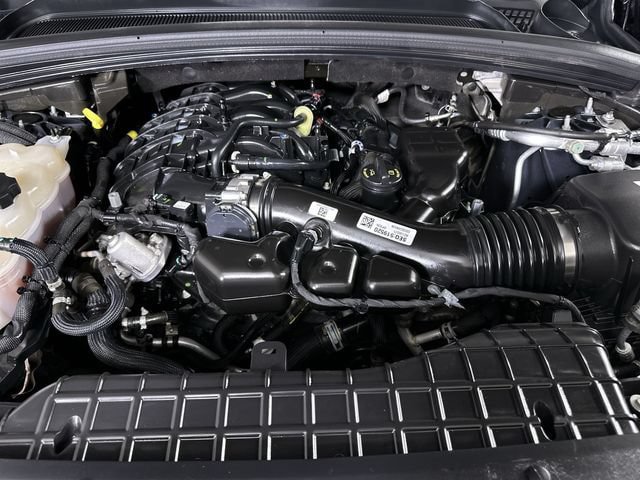 Used 2024 Jeep Grand Cherokee Altitude AWD/4WD image 31
