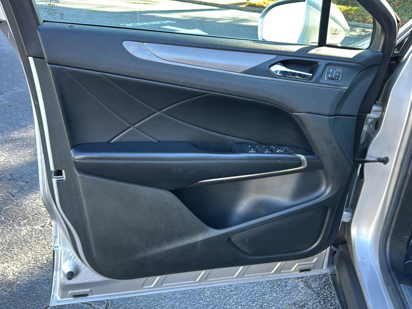 Used 2017 Lincoln MKC Select w/ Select Plus Package image 14