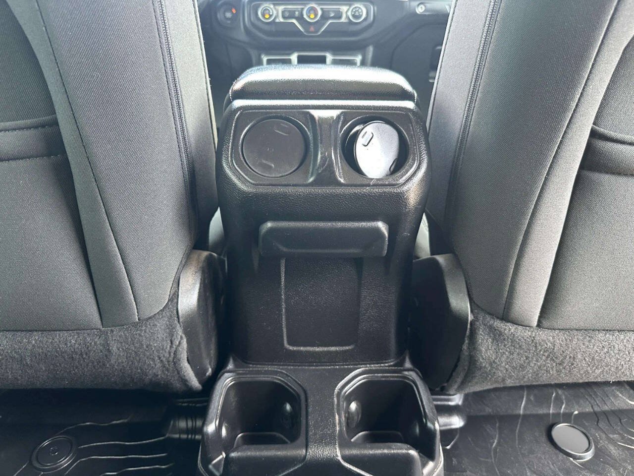 Used 2018 Jeep Wrangler Unlimited Sport AWD/4WD image 19