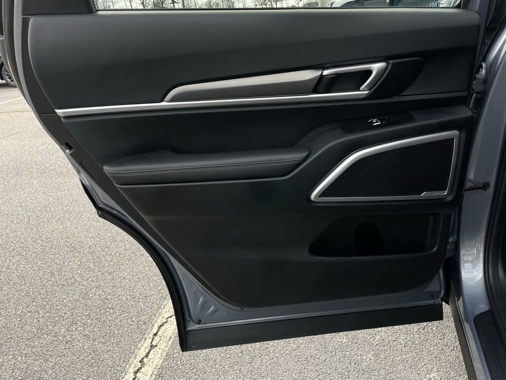 Used 2022 Kia Telluride S image 38