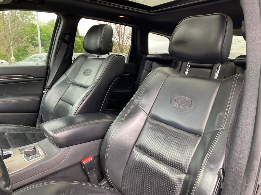 Used 2014 Jeep Grand Cherokee Overland w/ Advanced Technology Group image 17