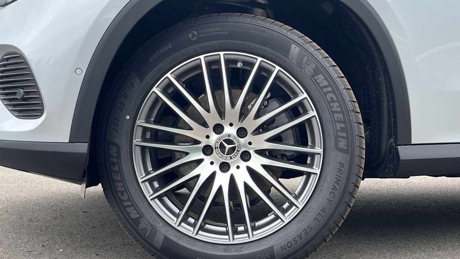 Used 2026 Mercedes-Benz GLC 300 4MATIC image 26