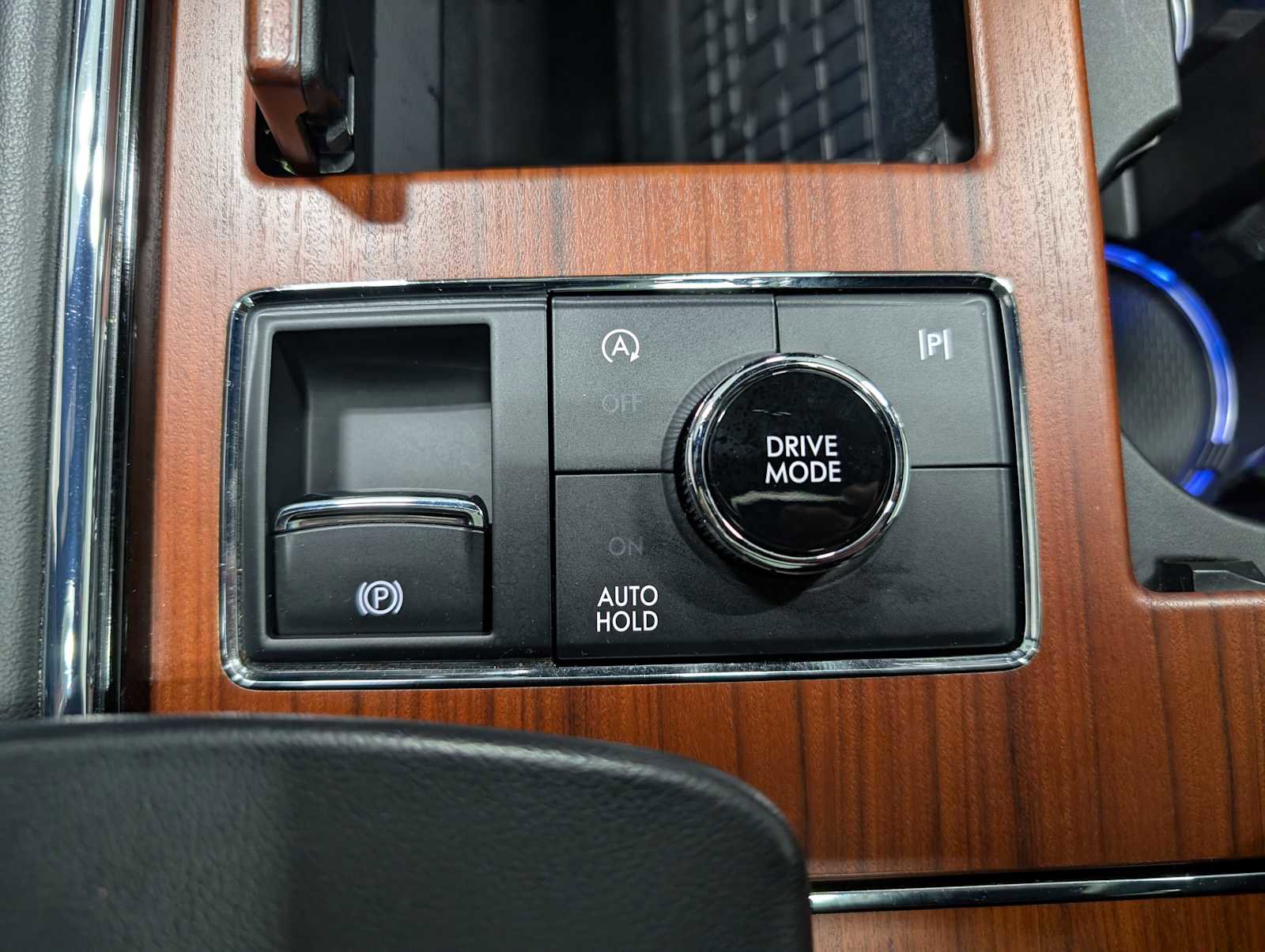 Certified 2023 Lincoln Navigator Reserve AWD/4WD image 31