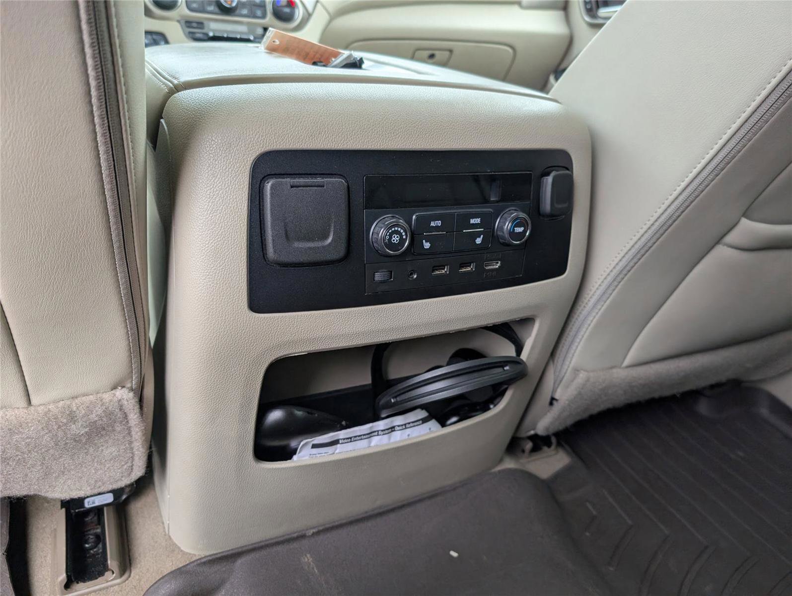 Used 2019 GMC Yukon Denali w/ Denali Ultimate Package AWD/4WD image 32