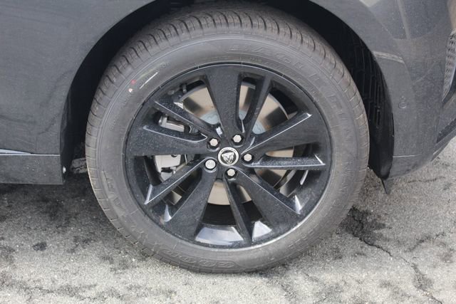 New 2026 Jaguar F-PACE R-Dynamic S image 9