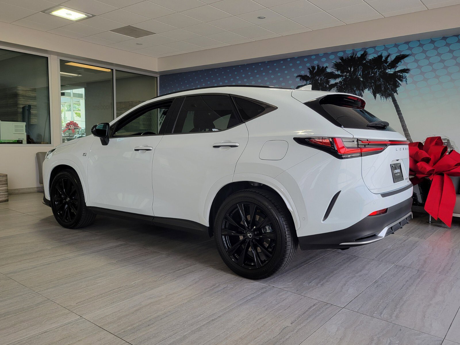 Certified 2025 Lexus NX 450h+ F Sport w/ Towing Package (2000 Lbs) image 4