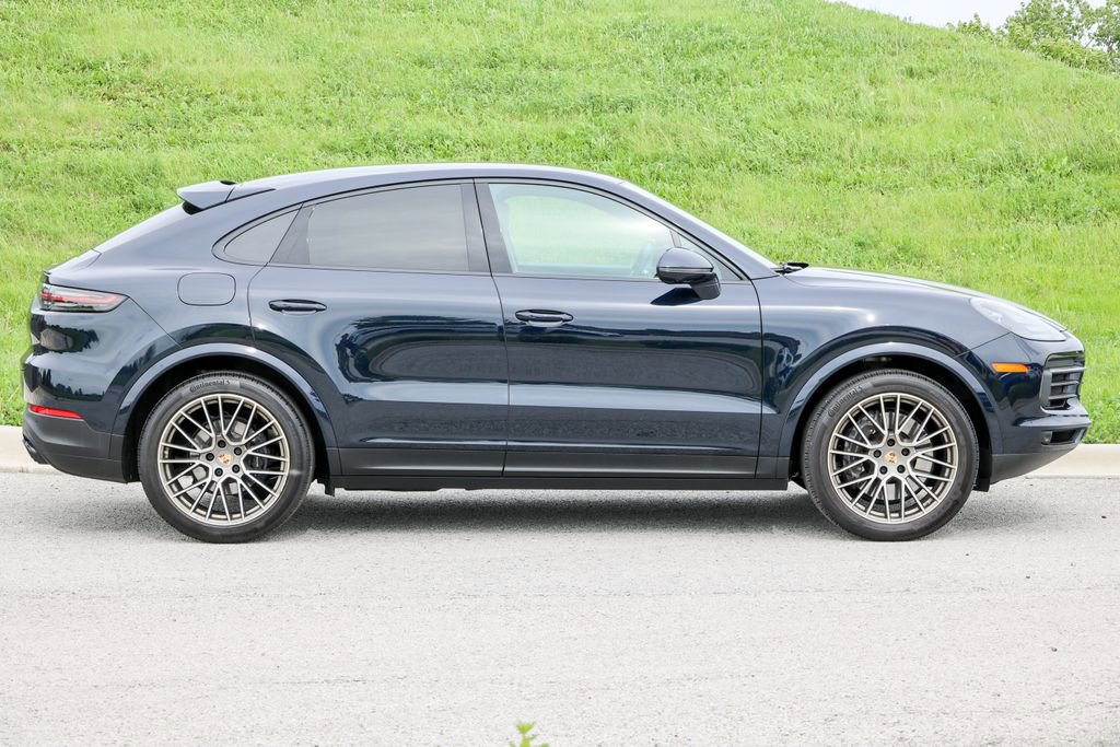 Certified 2023 Porsche Cayenne Platinum Edition AWD/4WD image 19