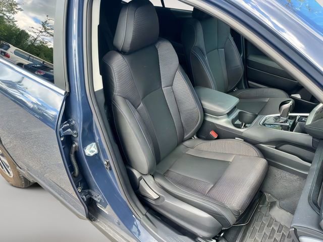 Certified 2025 Subaru Outback Premium AWD/4WD image 14