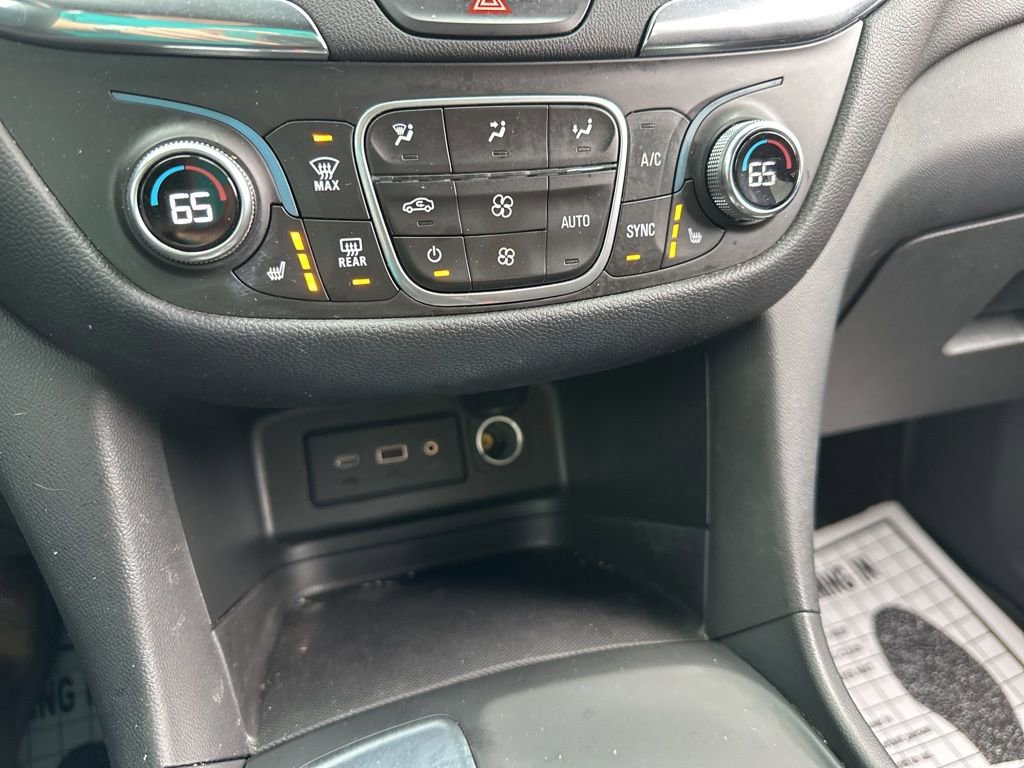 Used 2020 Chevrolet Equinox LT image 44