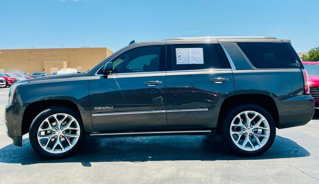 Used 2019 GMC Yukon Denali w/ Denali Ultimate Package AWD/4WD image 14