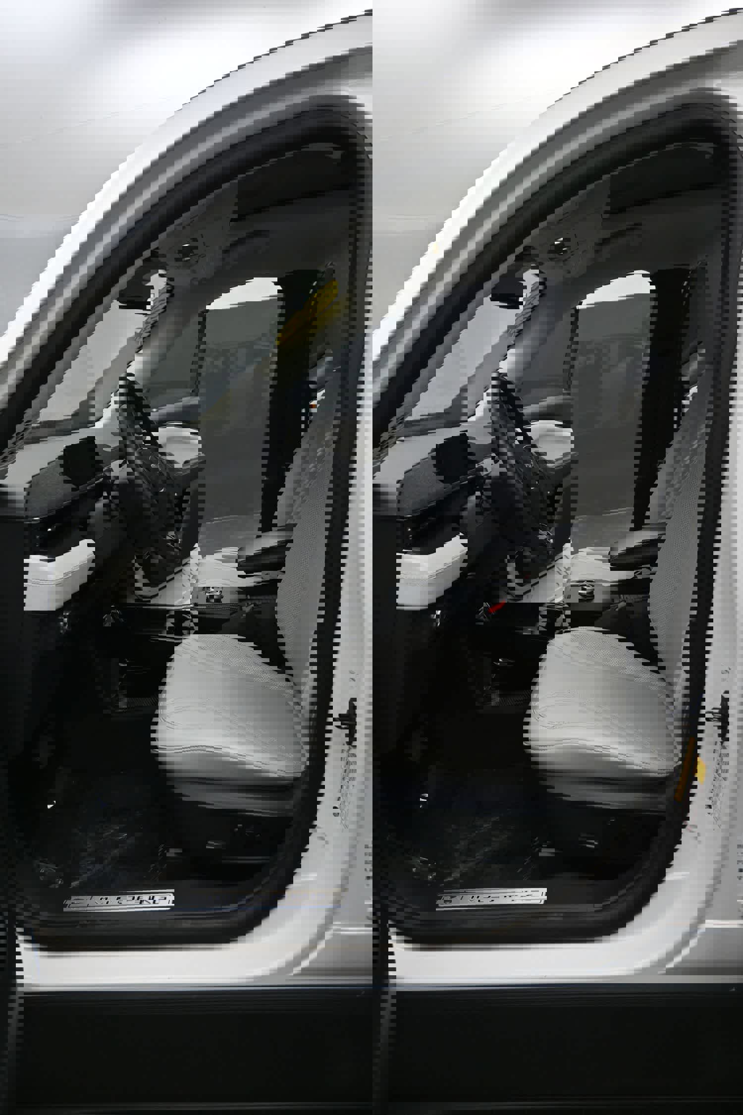 Used 2021 Ford Mustang Mach-E Premium image 13