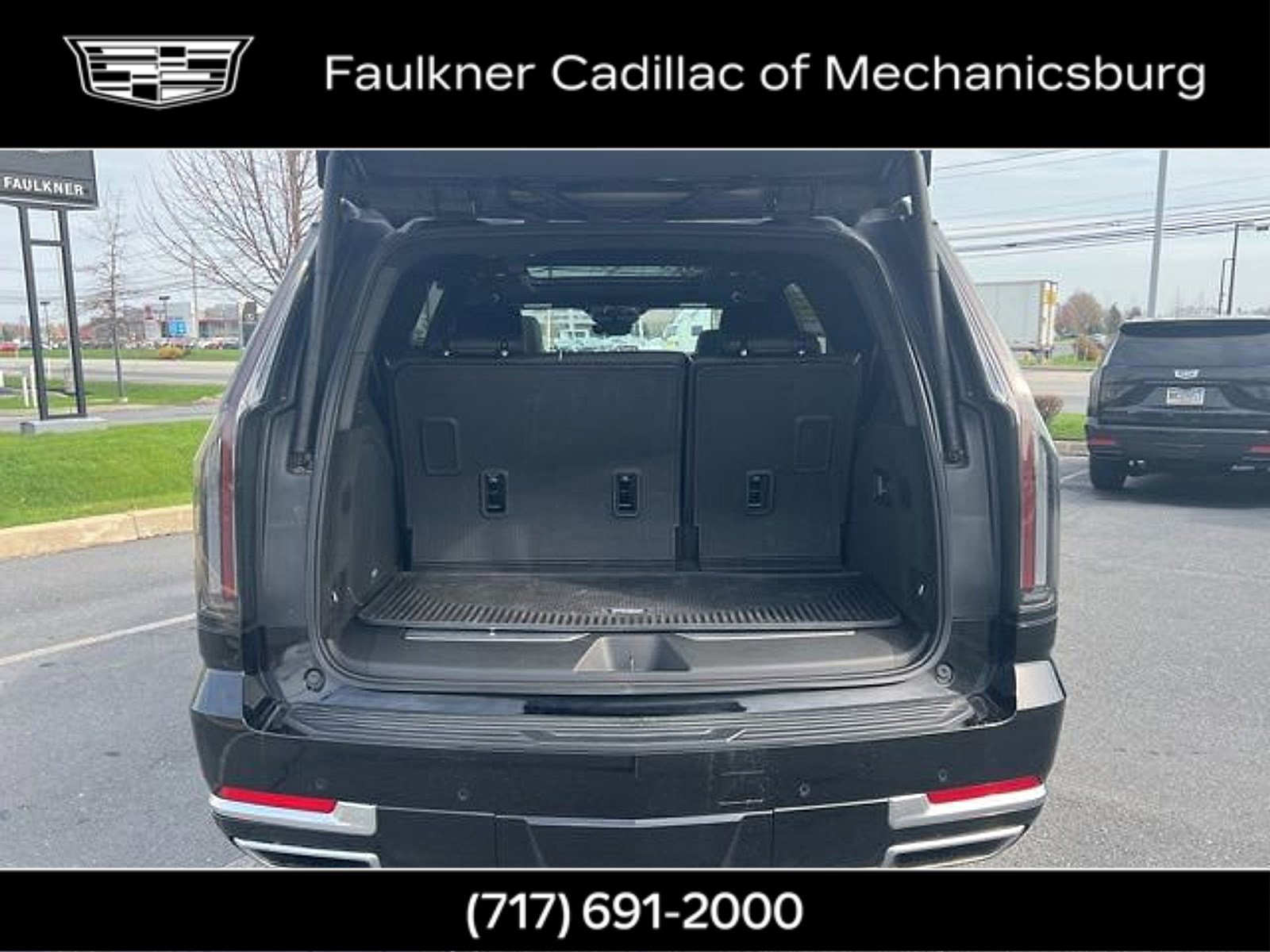 Certified 2025 Cadillac Escalade Premium Luxury image 13