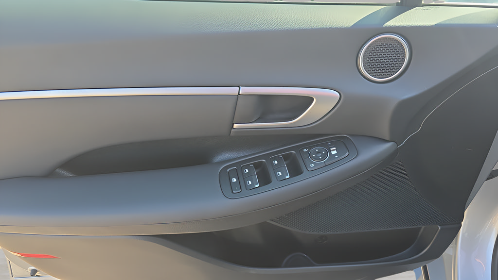 Certified 2026 Hyundai Sonata SEL FWD image 16