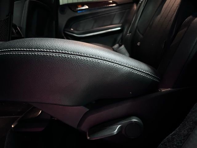 Used 2014 Mercedes-Benz GL 450 4MATIC image 14