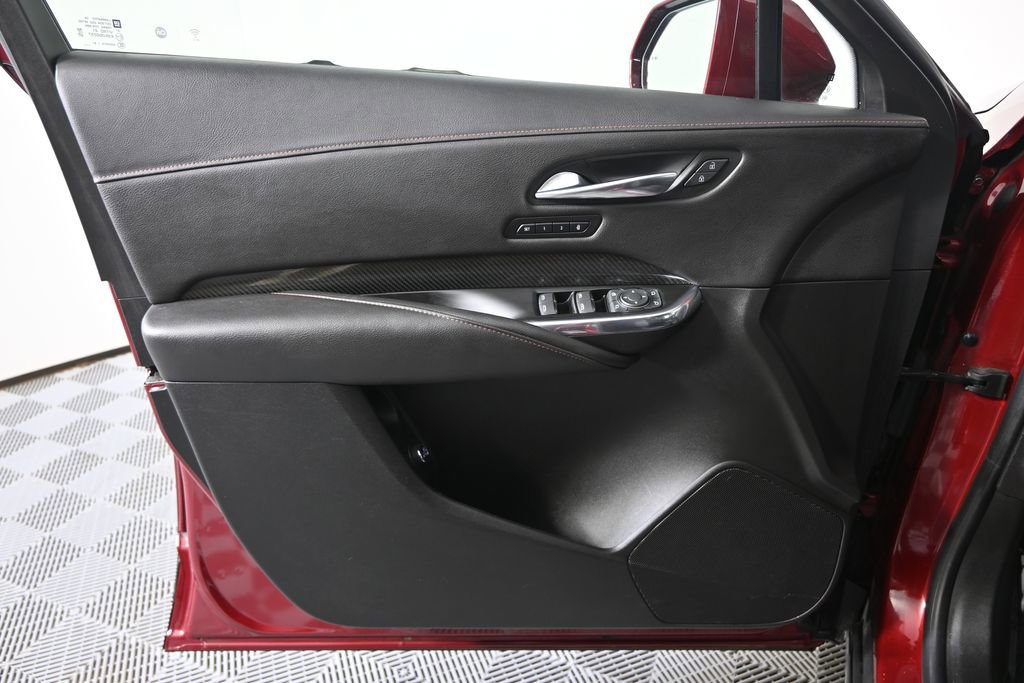 Used 2019 Cadillac XT4 Sport w/ Driver Awareness Package AWD/4WD image 18