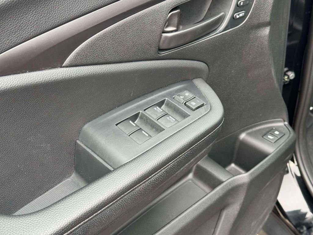 Used 2023 Honda Passport EX-L image 19