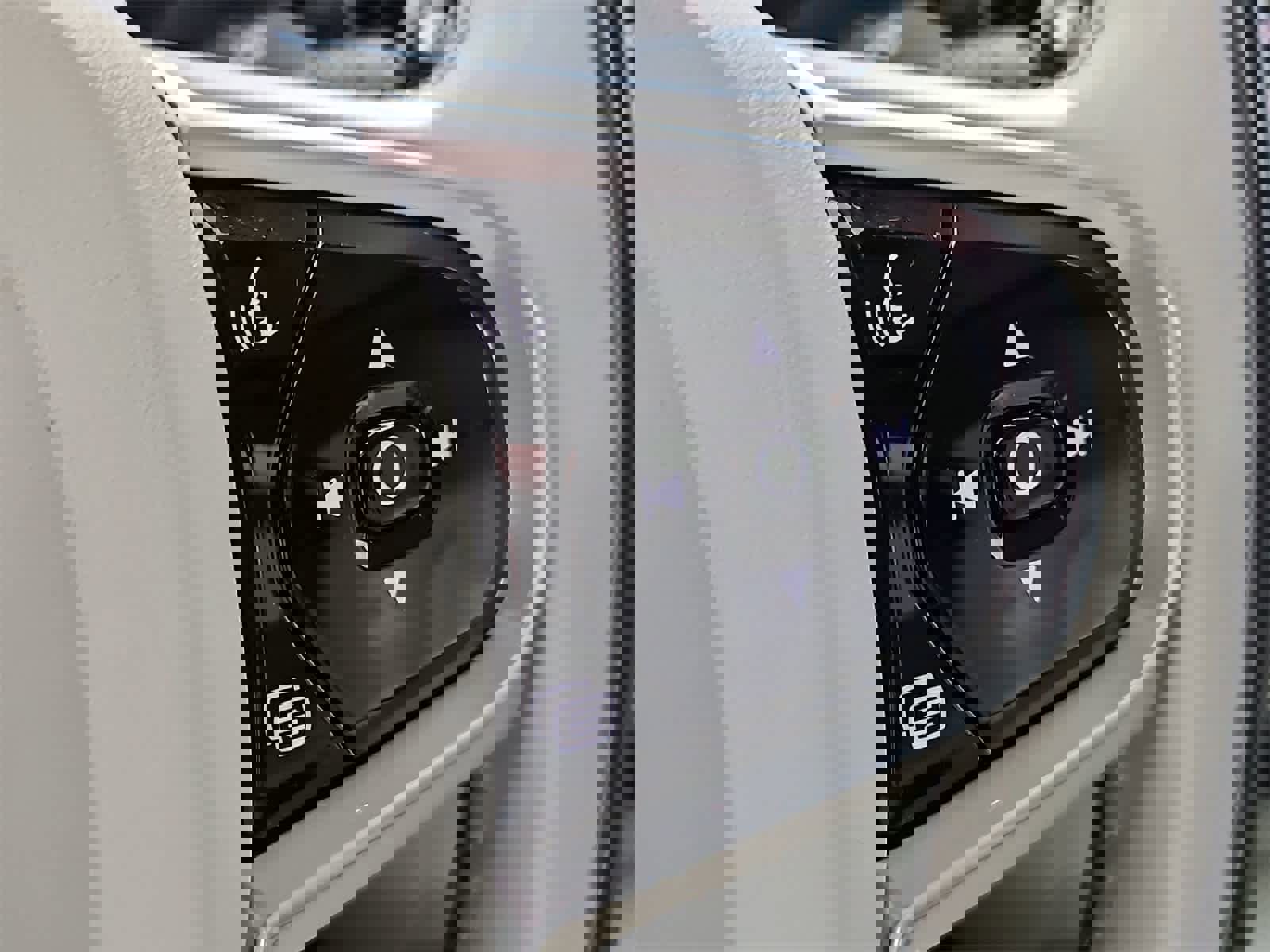 Used 2021 Volvo V60 T5 Cross Country image 26