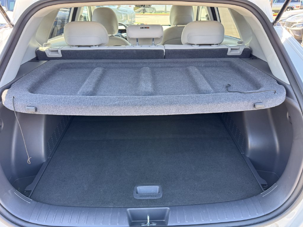Certified 2025 Hyundai Kona SEL FWD image 16