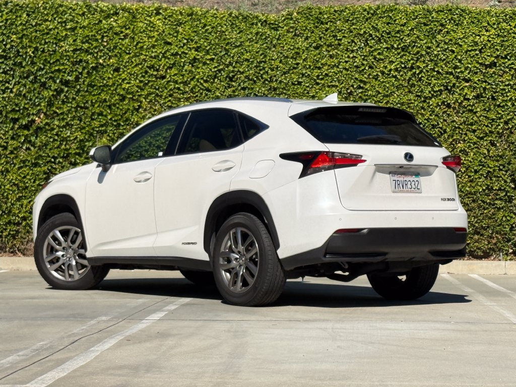 Used 2016 Lexus NX 300h AWD w/ Premium Package image 2