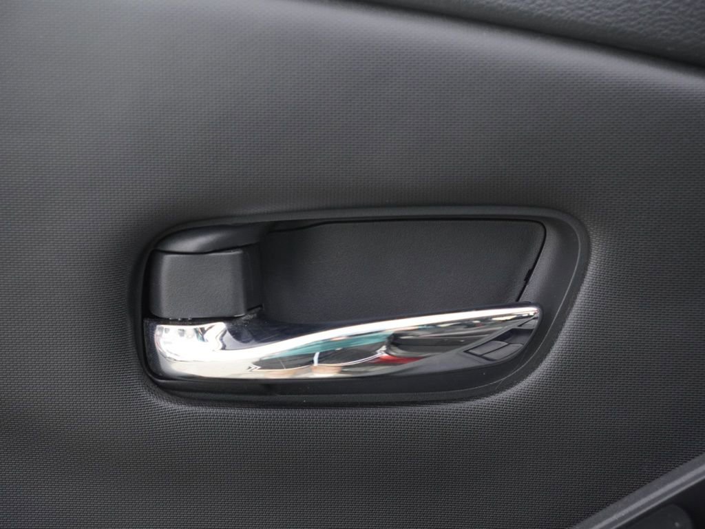 Certified 2023 Nissan Frontier SV w/ SV Convenience Package image 8