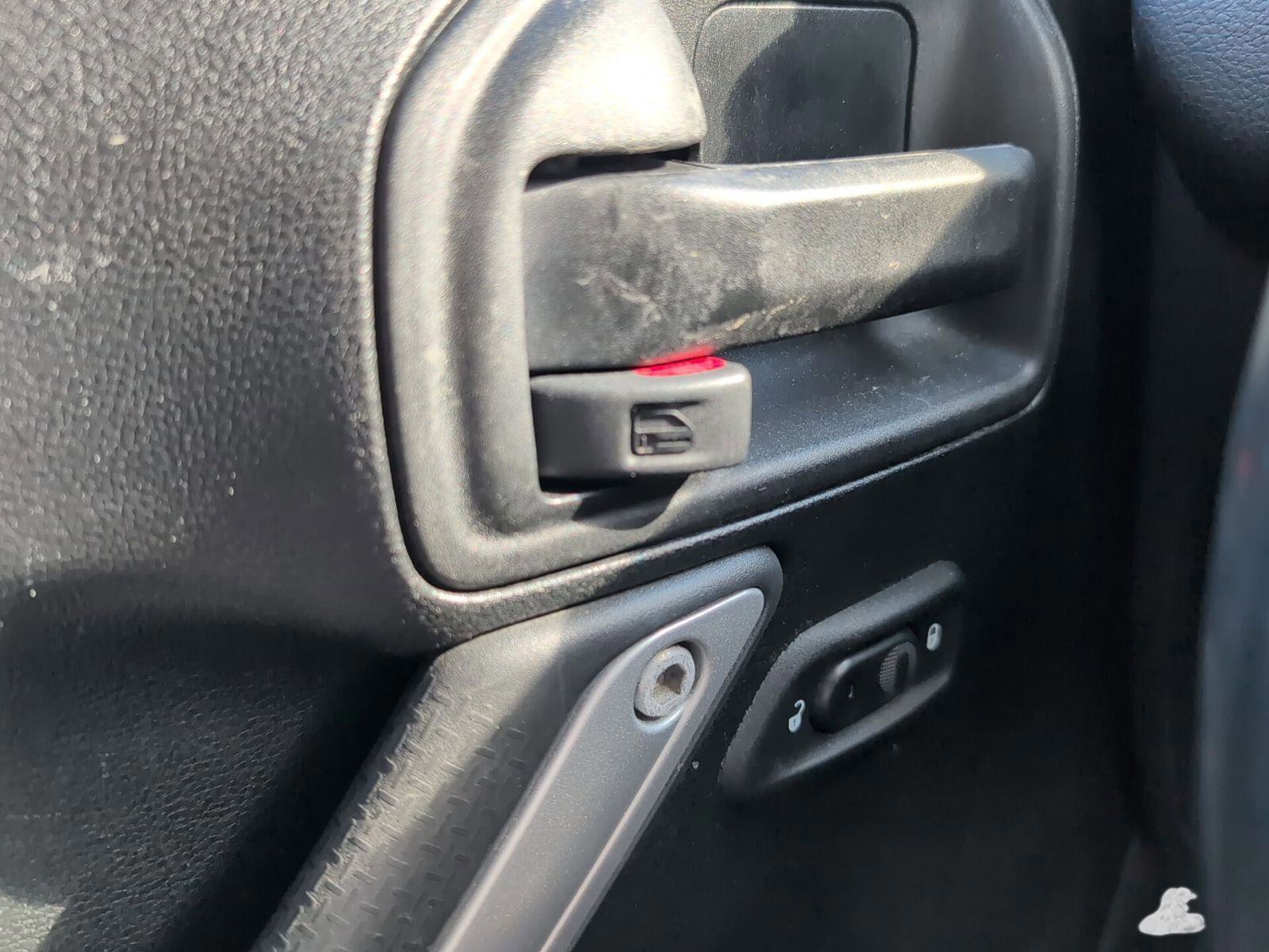 Certified 2018 Jeep Wrangler Unlimited Sahara image 13