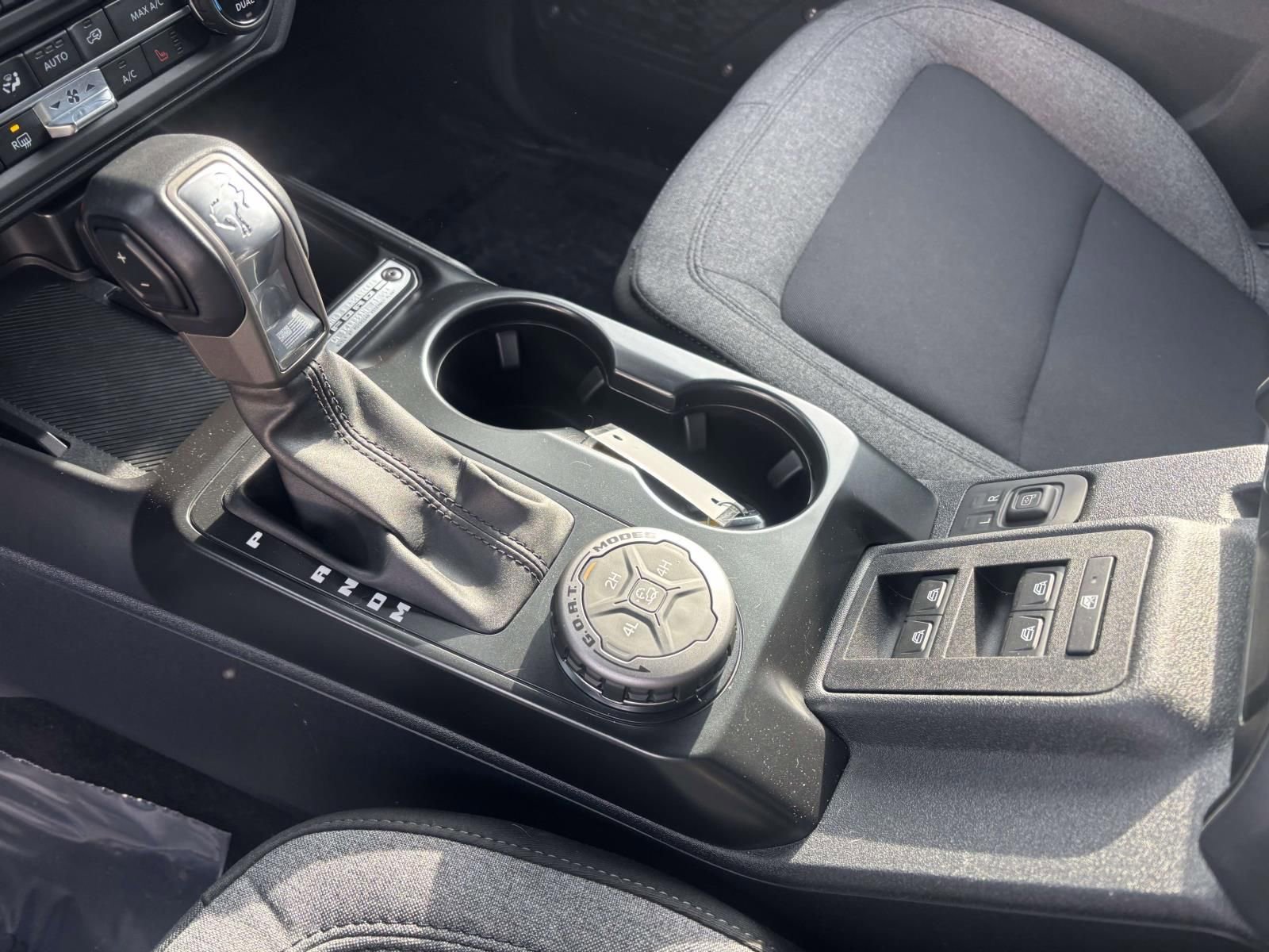 Used 2025 Ford Bronco Big Bend image 25