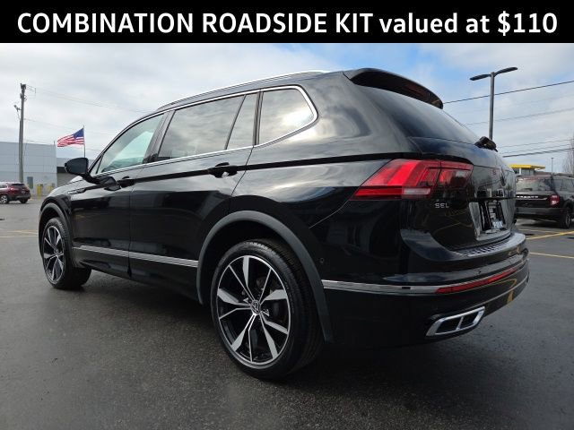 Certified 2024 Volkswagen Tiguan SEL R-Line image 5