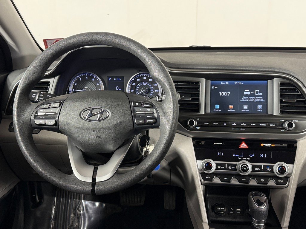 Used 2020 Hyundai Elantra SEL image 28
