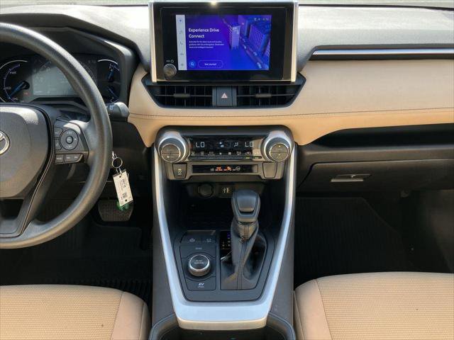 Certified 2023 Toyota RAV4 LE AWD/4WD image 16