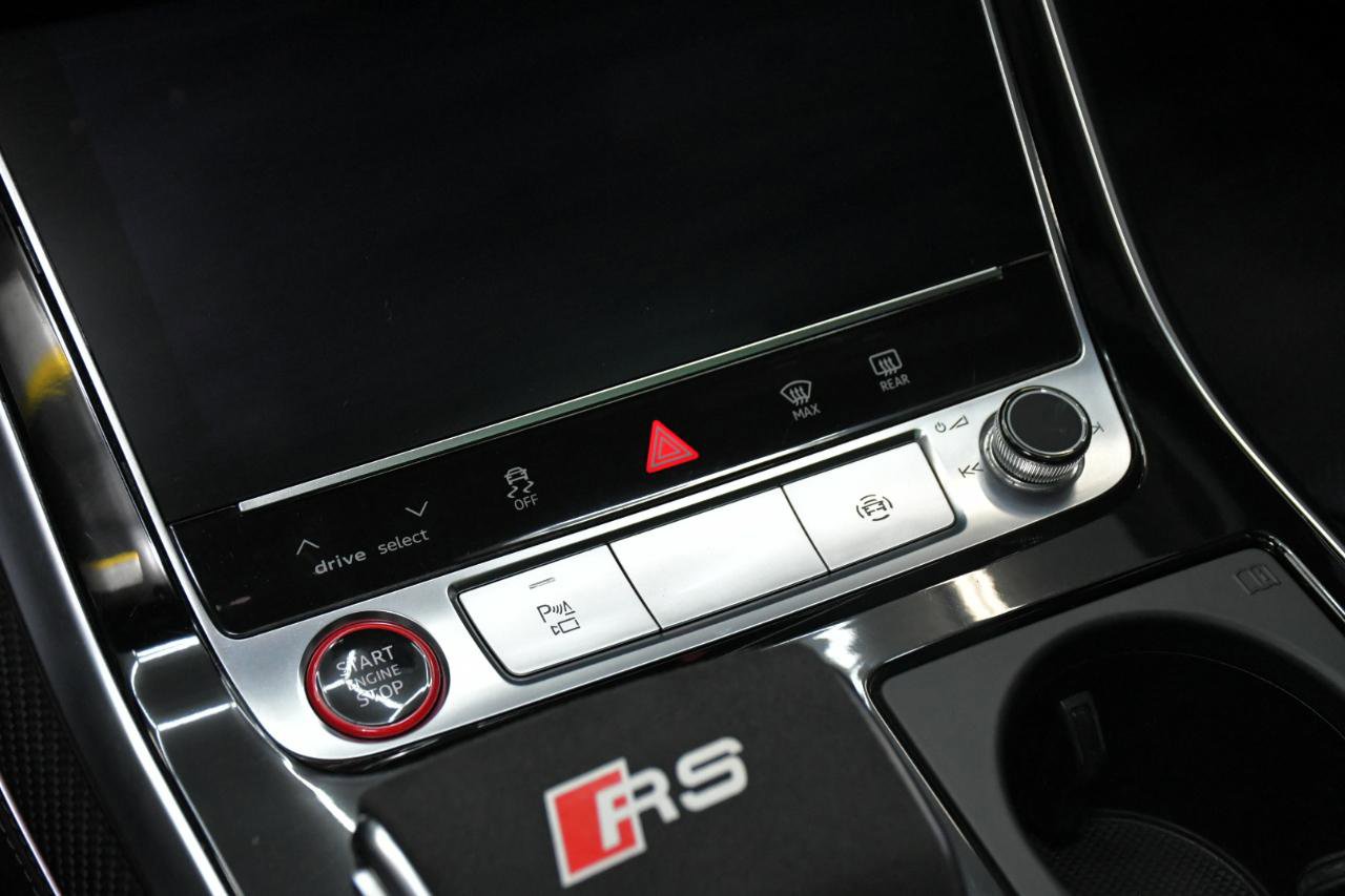 Used 2021 Audi RS Q8 w/ Black Optic Package image 37