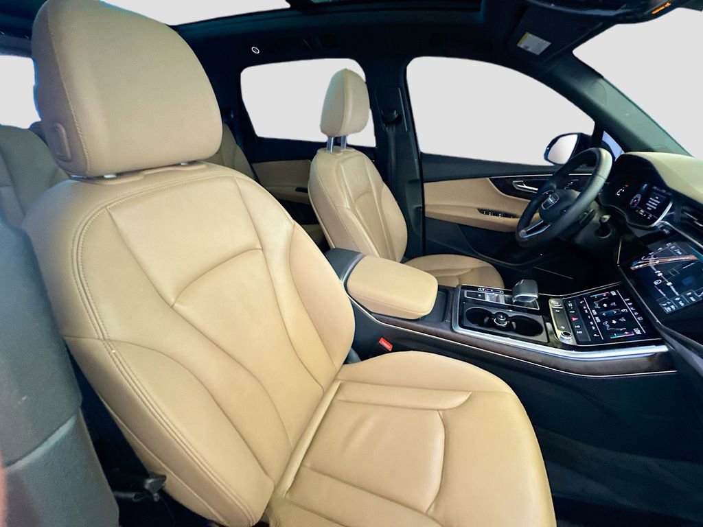 Used 2020 Audi Q7 3.0T Premium Plus w/ Premium Plus Package image 33