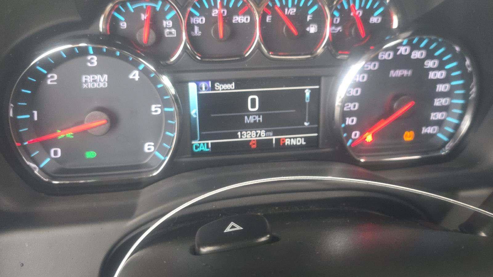 Used 2018 Chevrolet Suburban LT AWD/4WD image 5