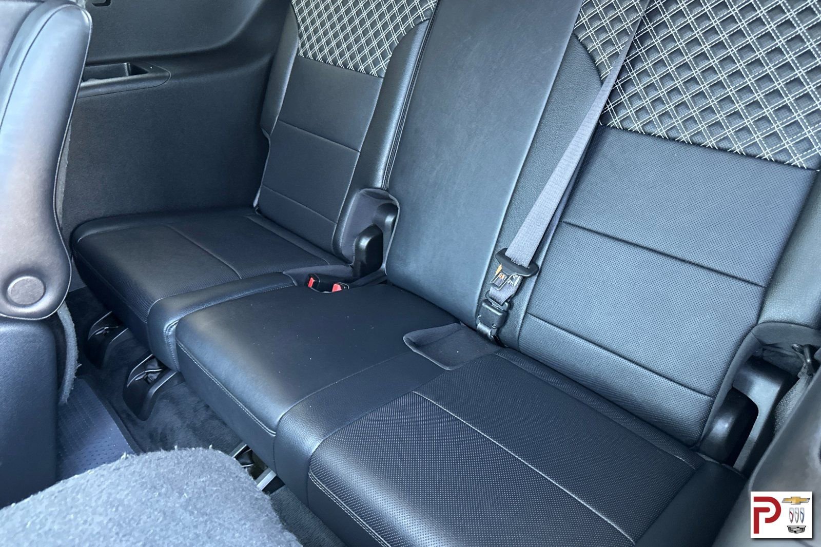 Used 2024 GMC Acadia Denali image 17