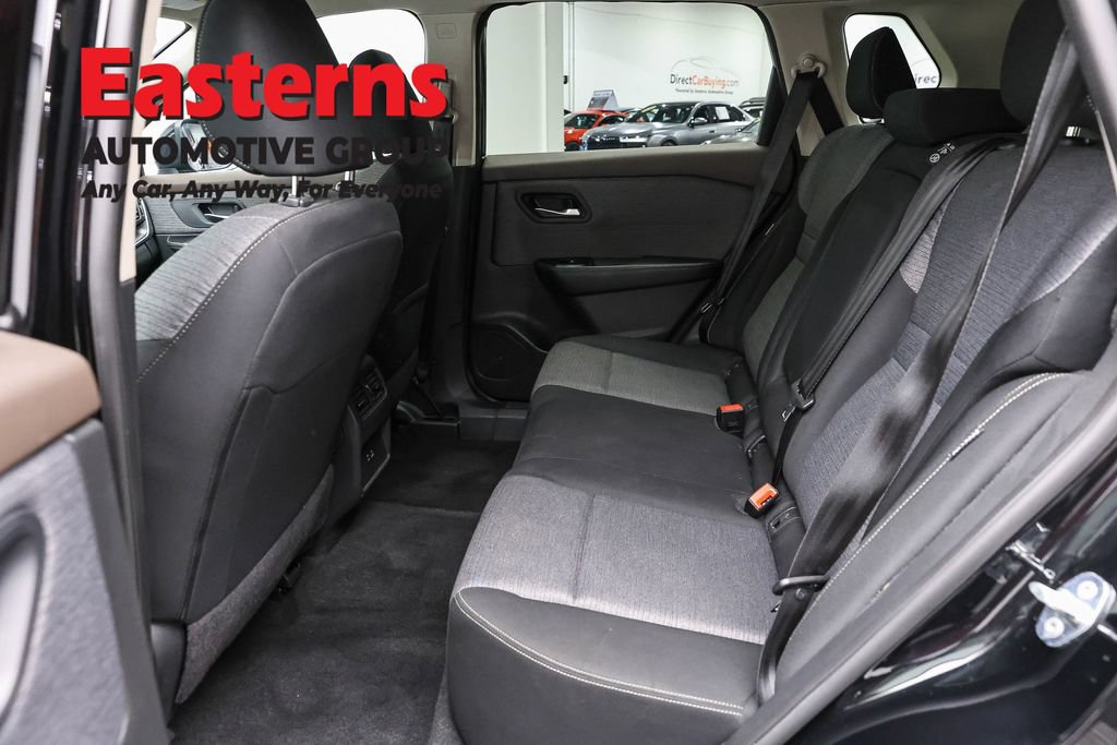 Used 2023 Nissan Rogue SV AWD/4WD image 21