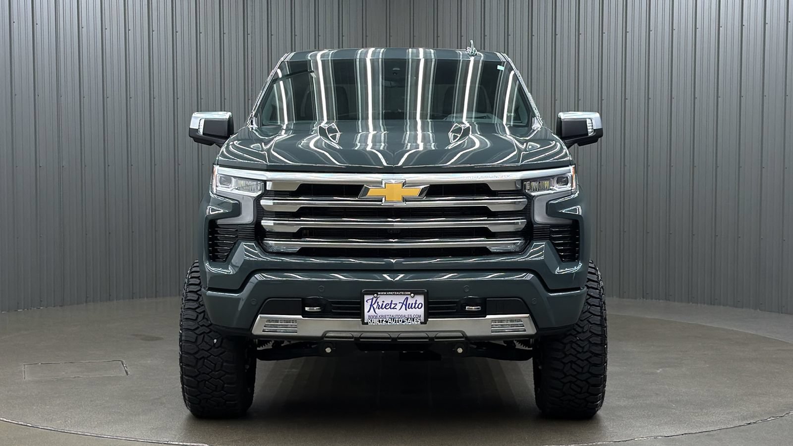 Used 2026 Chevrolet Silverado 1500 High Country w/ High Country Premium Package AWD/4WD image 8