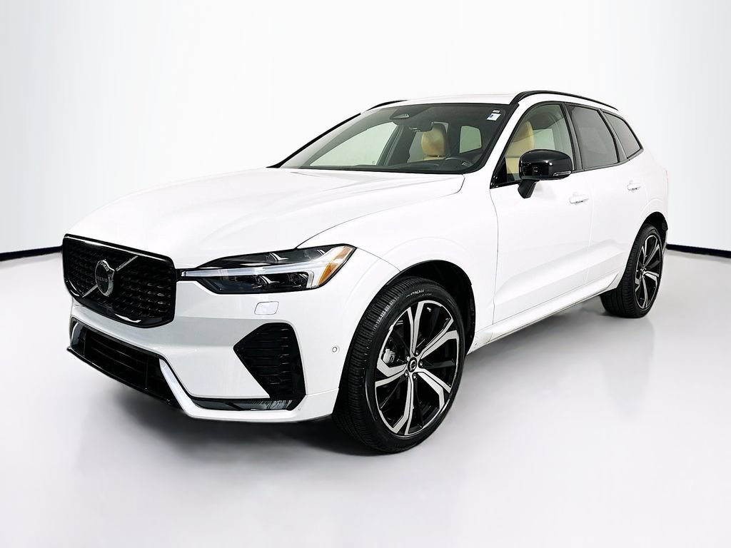 Used 2024 Volvo XC60 B5 Ultimate w/ Protection Package Premier AWD/4WD image 1