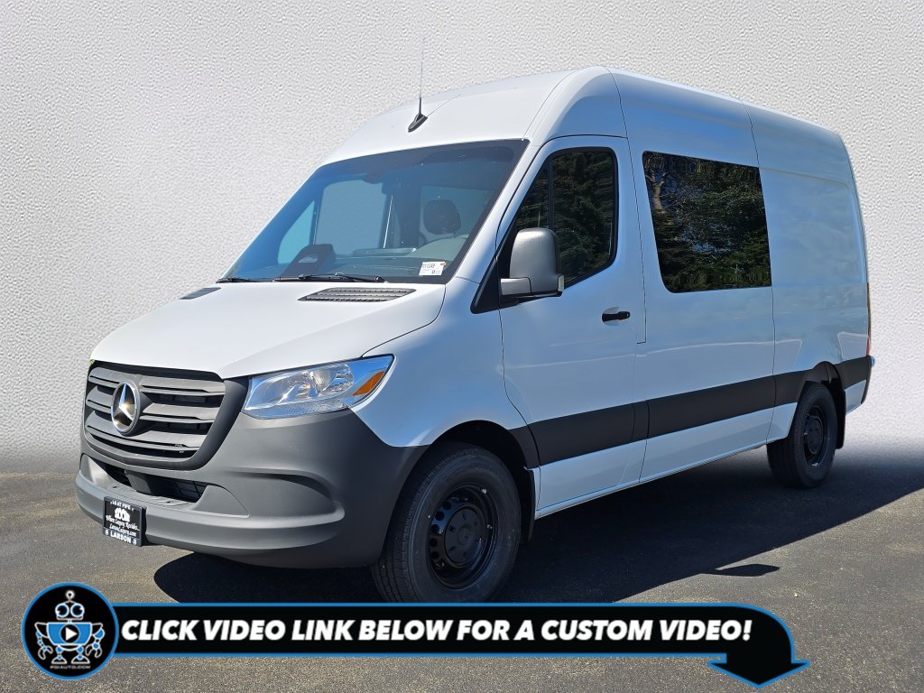 New 2025 Mercedes-Benz eSprinter 170 Cargo image 1