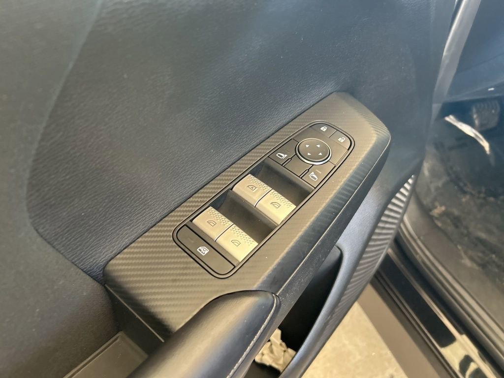 Used 2023 Mitsubishi Outlander ES image 36