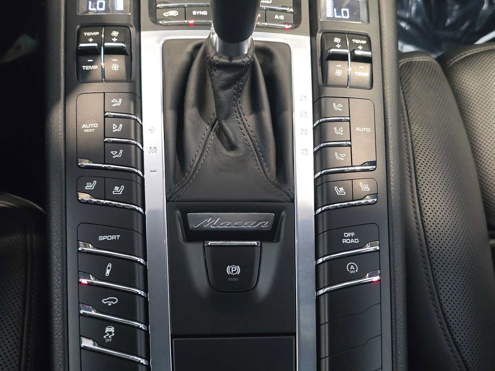 Used 2015 Porsche Macan S AWD/4WD image 29