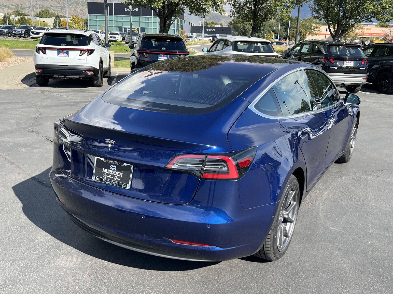 Used 2018 Tesla Model 3 Long Range RWD image 16