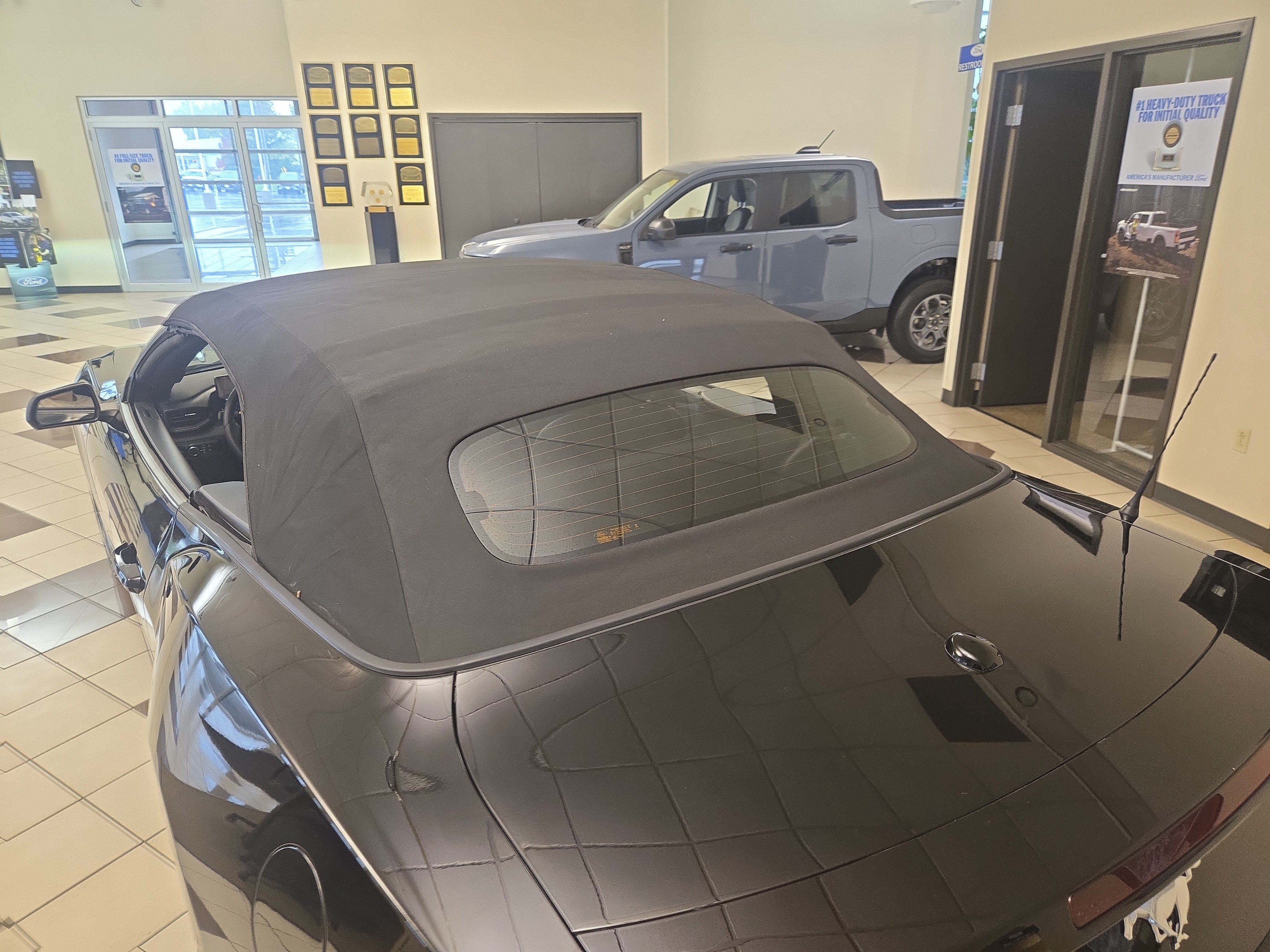 Used 2026 Ford Mustang Convertible RWD image 18