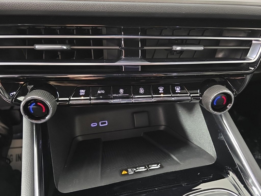 New 2026 Chevrolet Traverse LT w/ Sun and Wheel Package image 21