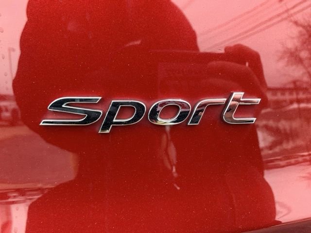 Used 2017 Hyundai Santa Fe Sport image 7