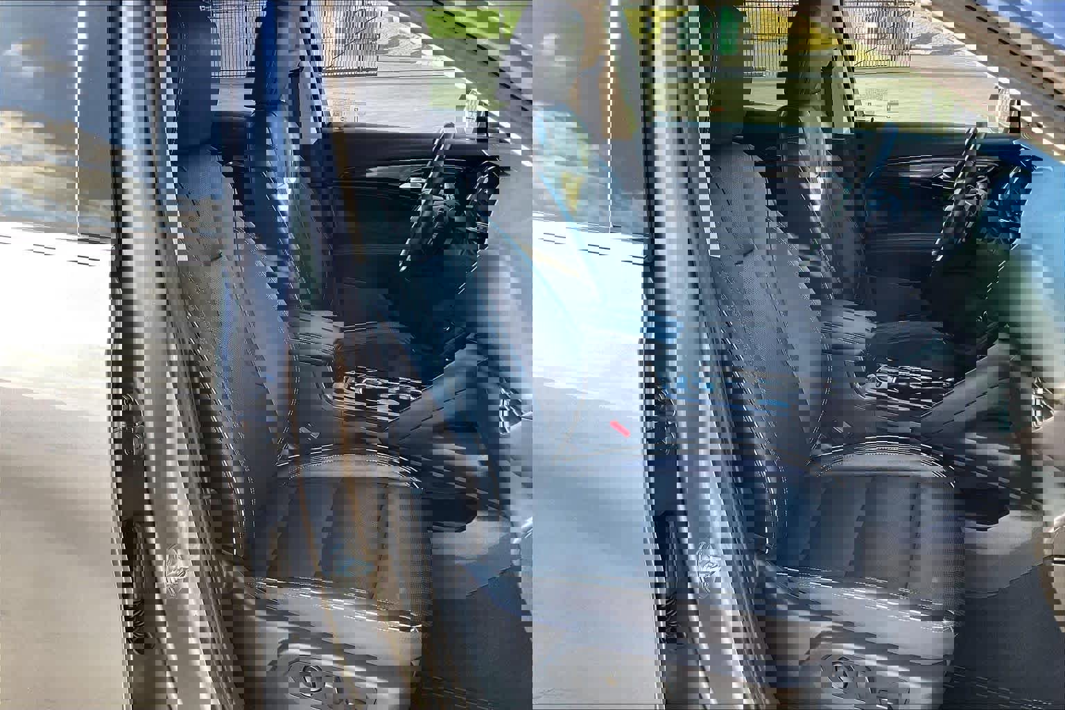 Used 2021 Buick Envision Essence w/ Technology Package I image 10