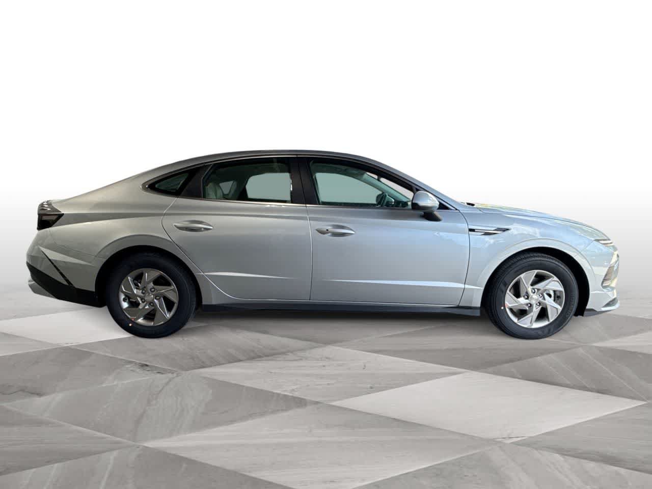 New 2026 Hyundai Sonata SE FWD image 9