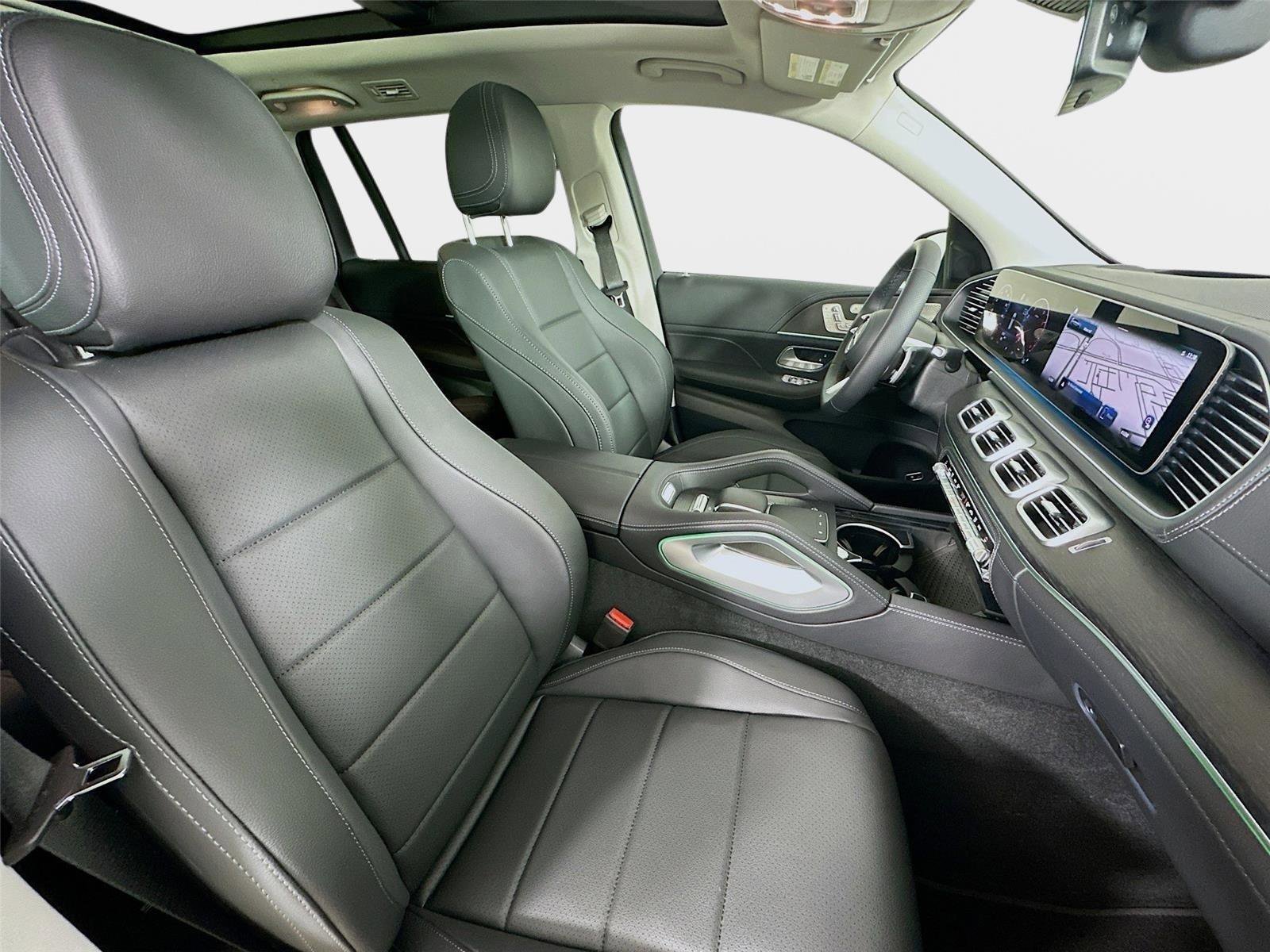 Used 2026 Mercedes-Benz GLS 450 4MATIC image 38