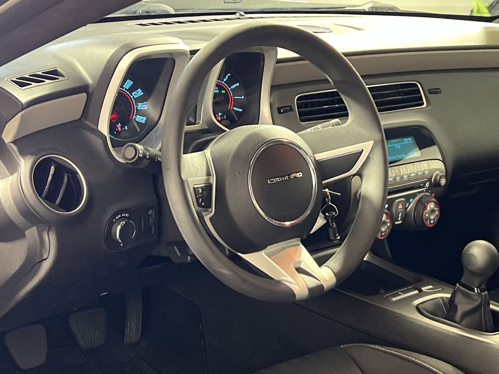 Used 2011 Chevrolet Camaro LS image 16