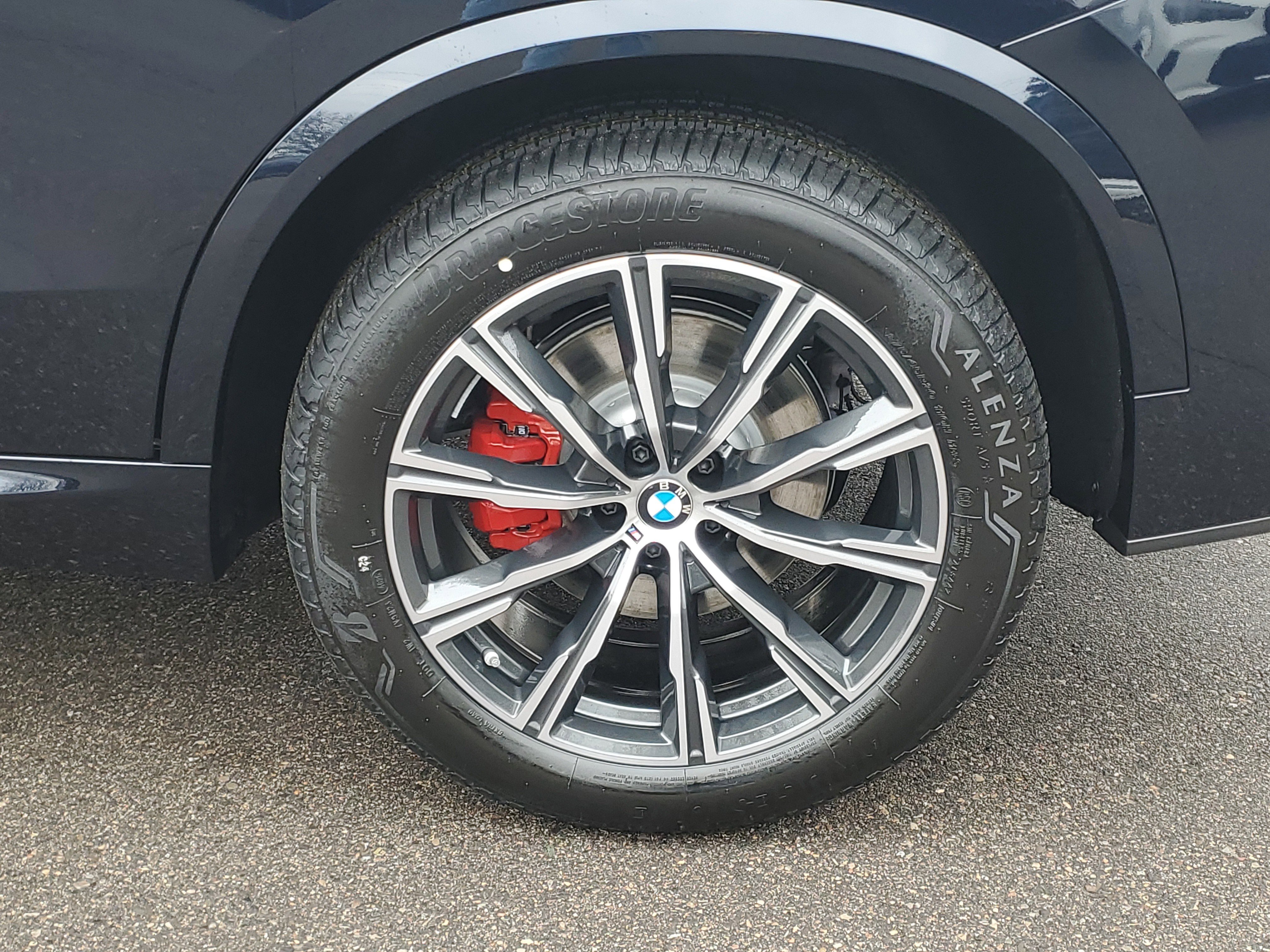 New 2026 BMW X5 xDrive40i w/ M Sport Package image 29