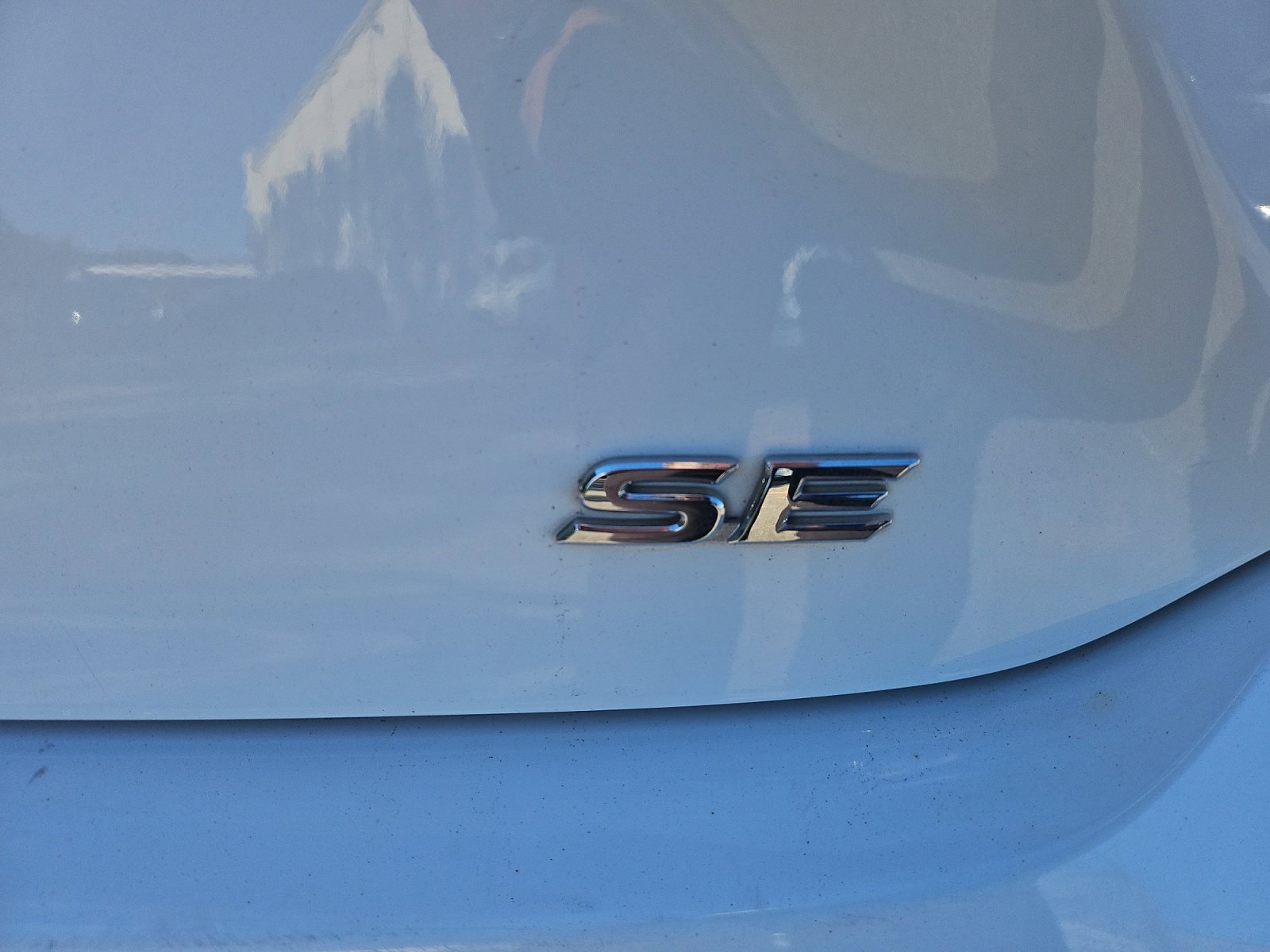 Used 2025 Toyota Camry SE FWD image 13